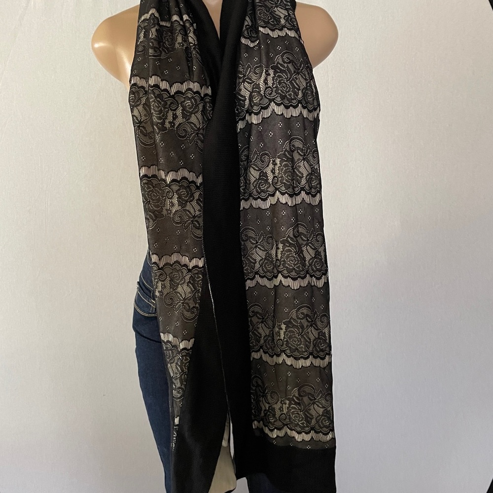 H & M Women Black Beige Knit Winter Scarf Lace Floral  82” Long x 17” W